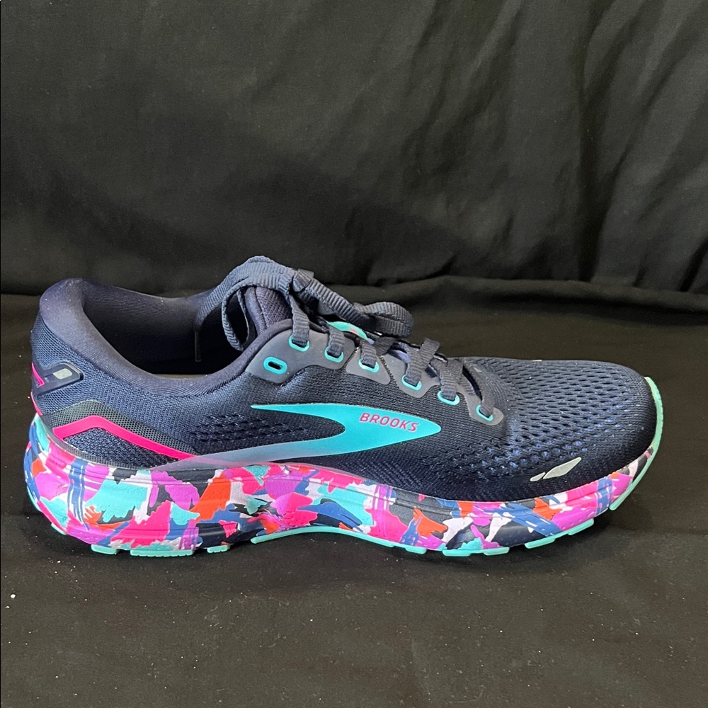 Brooks Women's Navy and Pink Athletic Shoes - Picture 5 of 10
